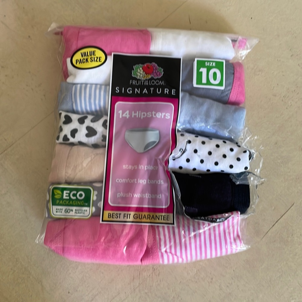 Unworn kids underwear